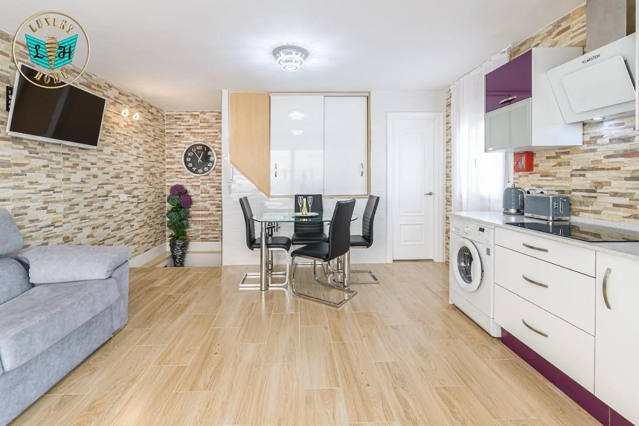 Appartamento Luxury Home With Terrace Málaga