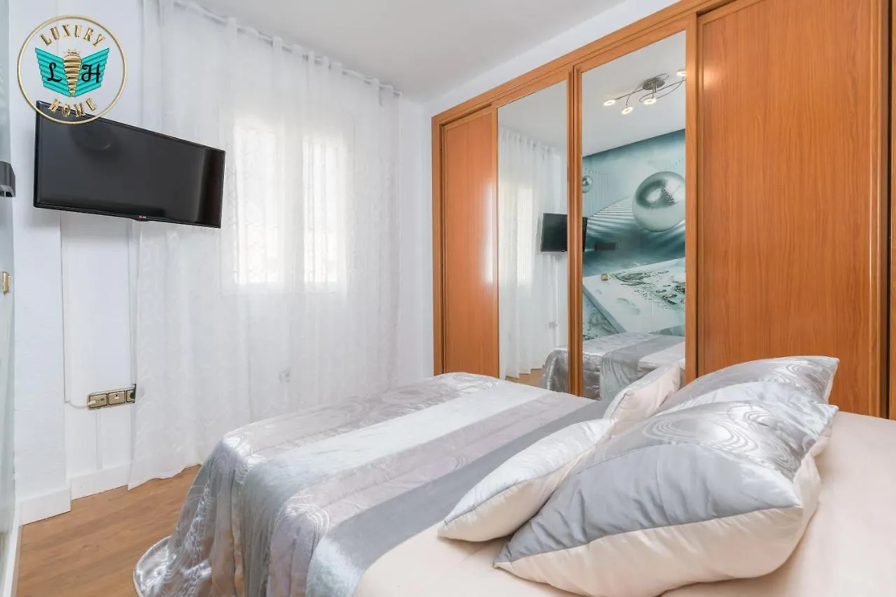 Apartament Luxury Home With Terrace Malaga